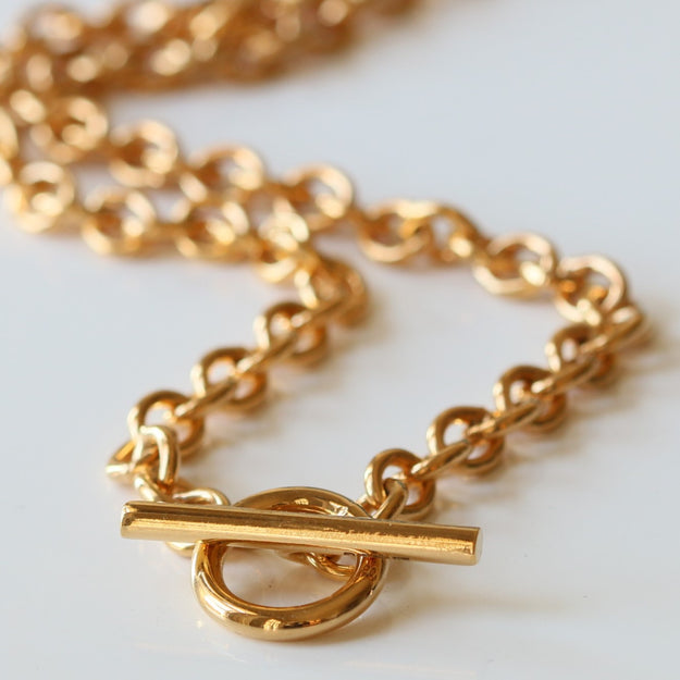 Solo Gold Vermeil T-Bar Necklace - Image 3