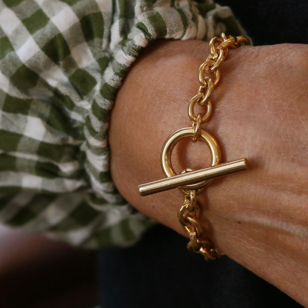 Solo Gold Vermeil T-Bar Bracelet - Image 2
