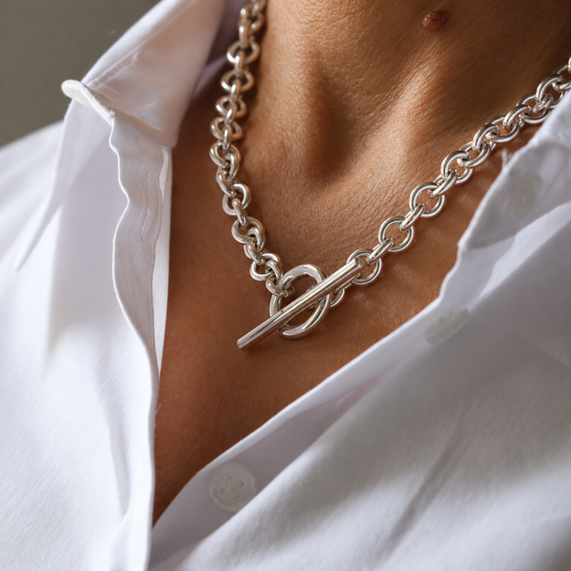 Solo T-Bar Necklace