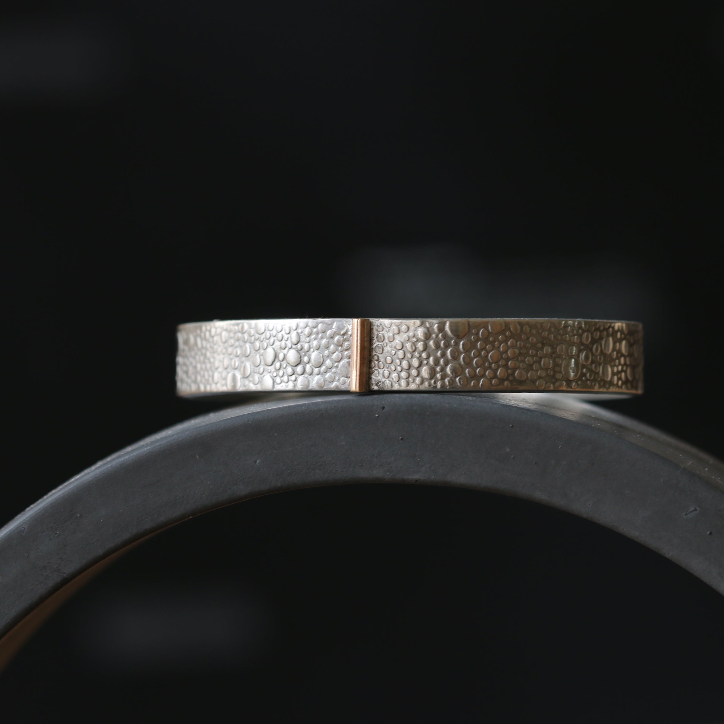Silver Toad Texture Cuff Bracelet Bar