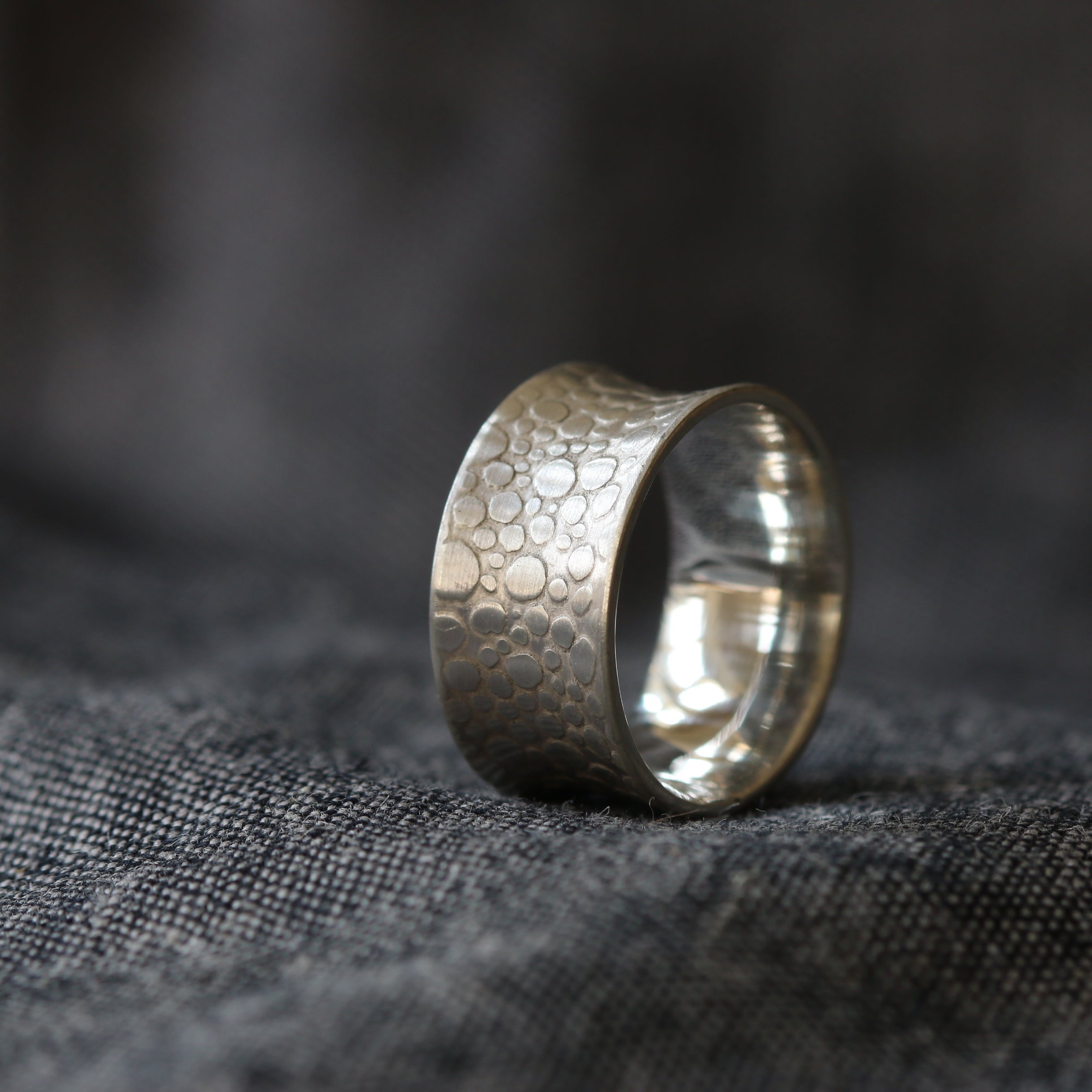 Flared Toad Texture Ring