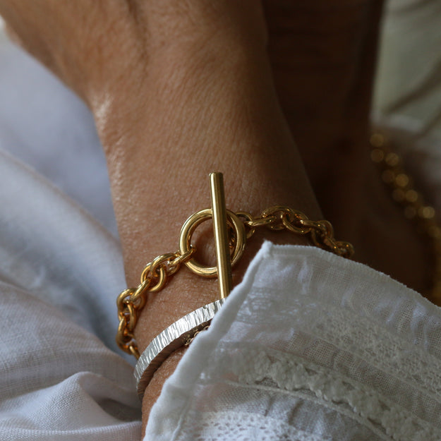 Solo Gold Vermeil T-Bar Bracelet - Image 11