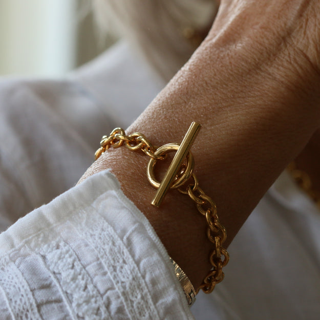 Solo Gold Vermeil T-Bar Bracelet - Image 12