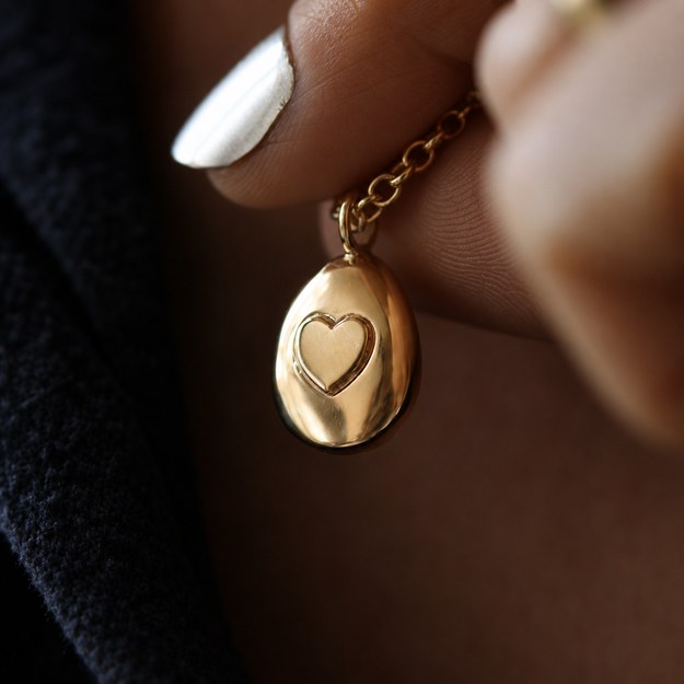 Gold Secret Chamber Pebble Ashes Necklace - Image 4