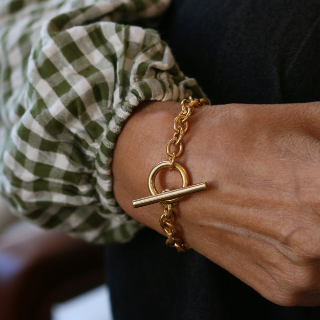 Solo Gold Vermeil T-Bar Bracelet - Image 6