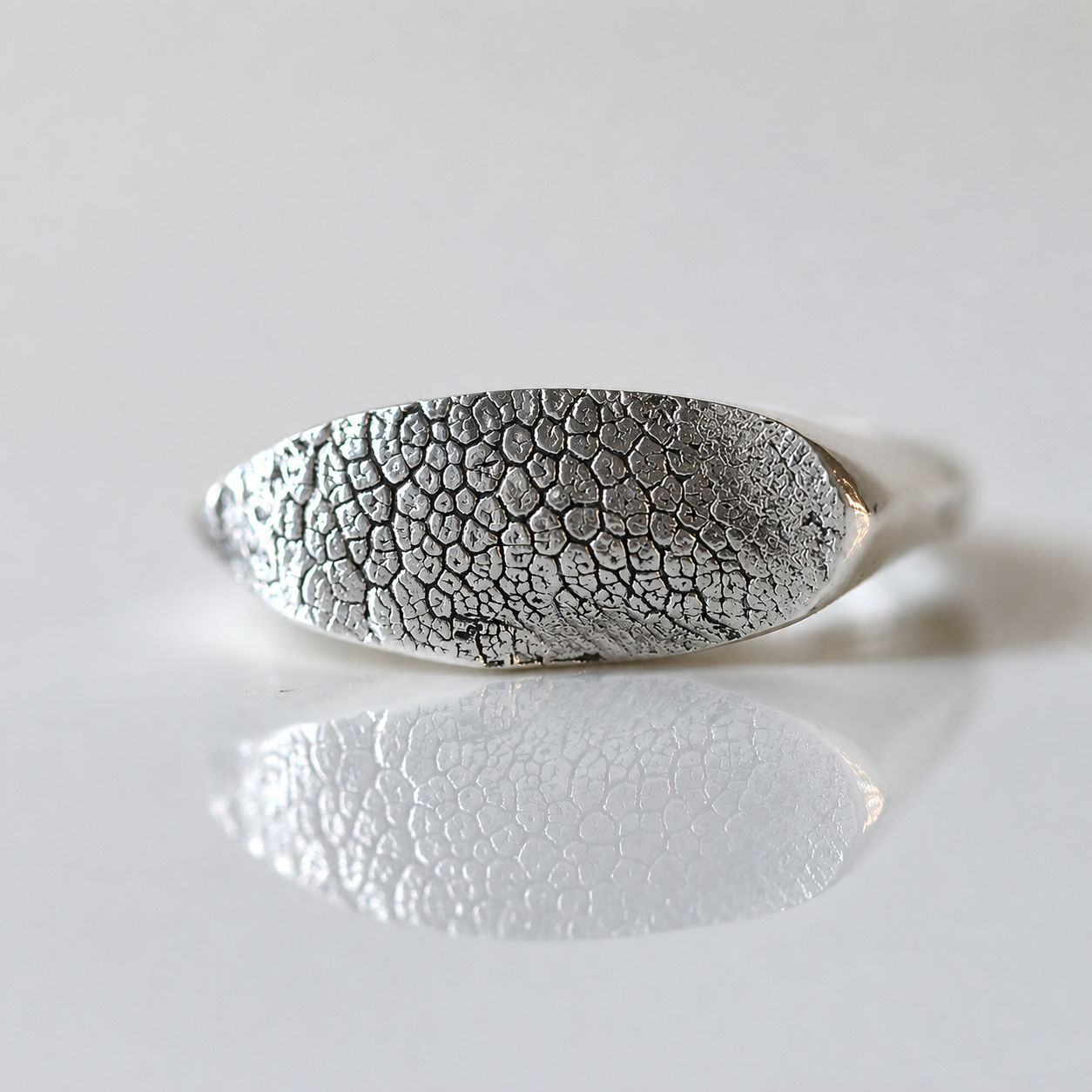 Slim Snozza Ring