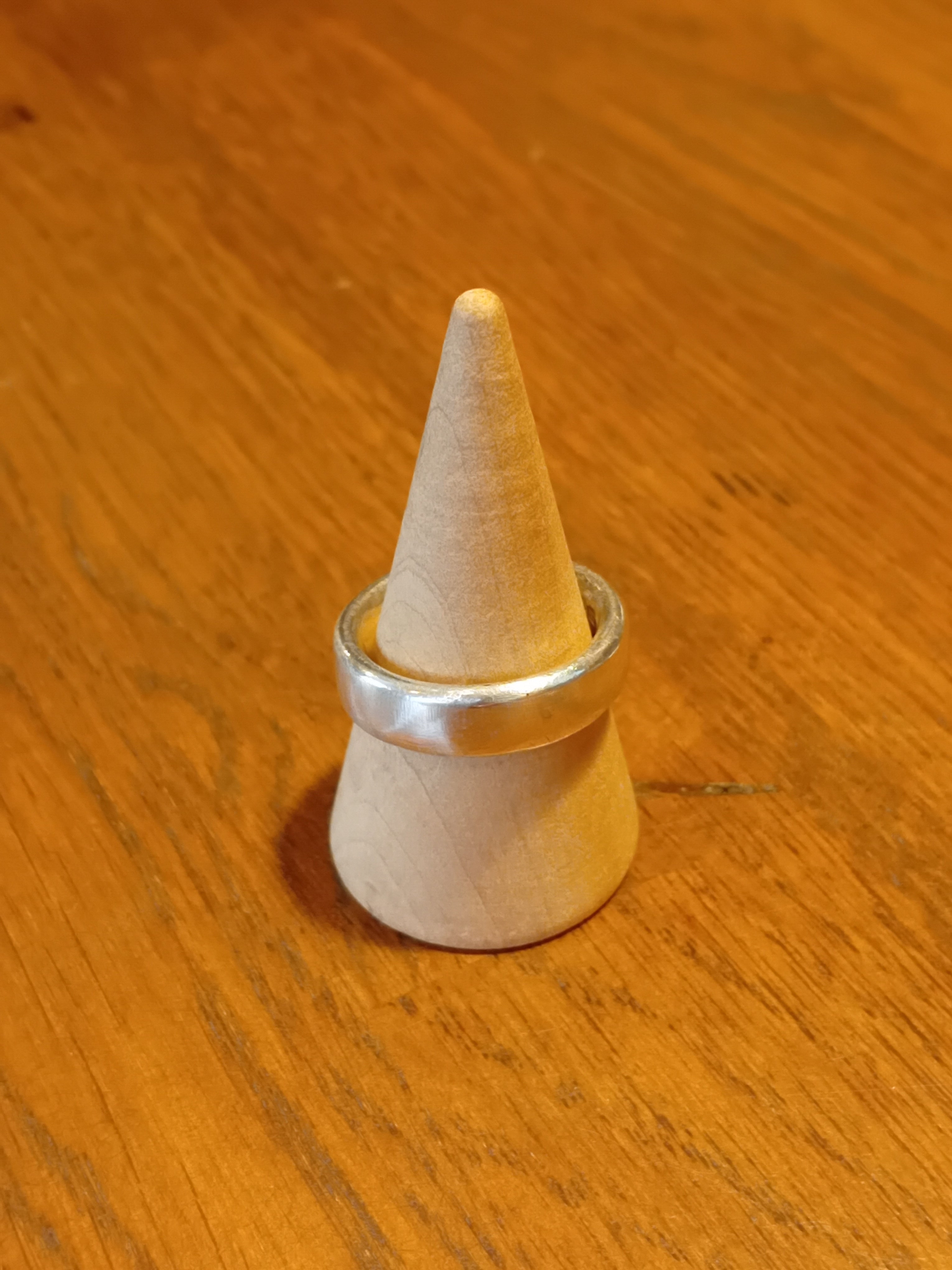 thick band Ring