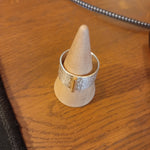 Runes w/gld bar ring - N