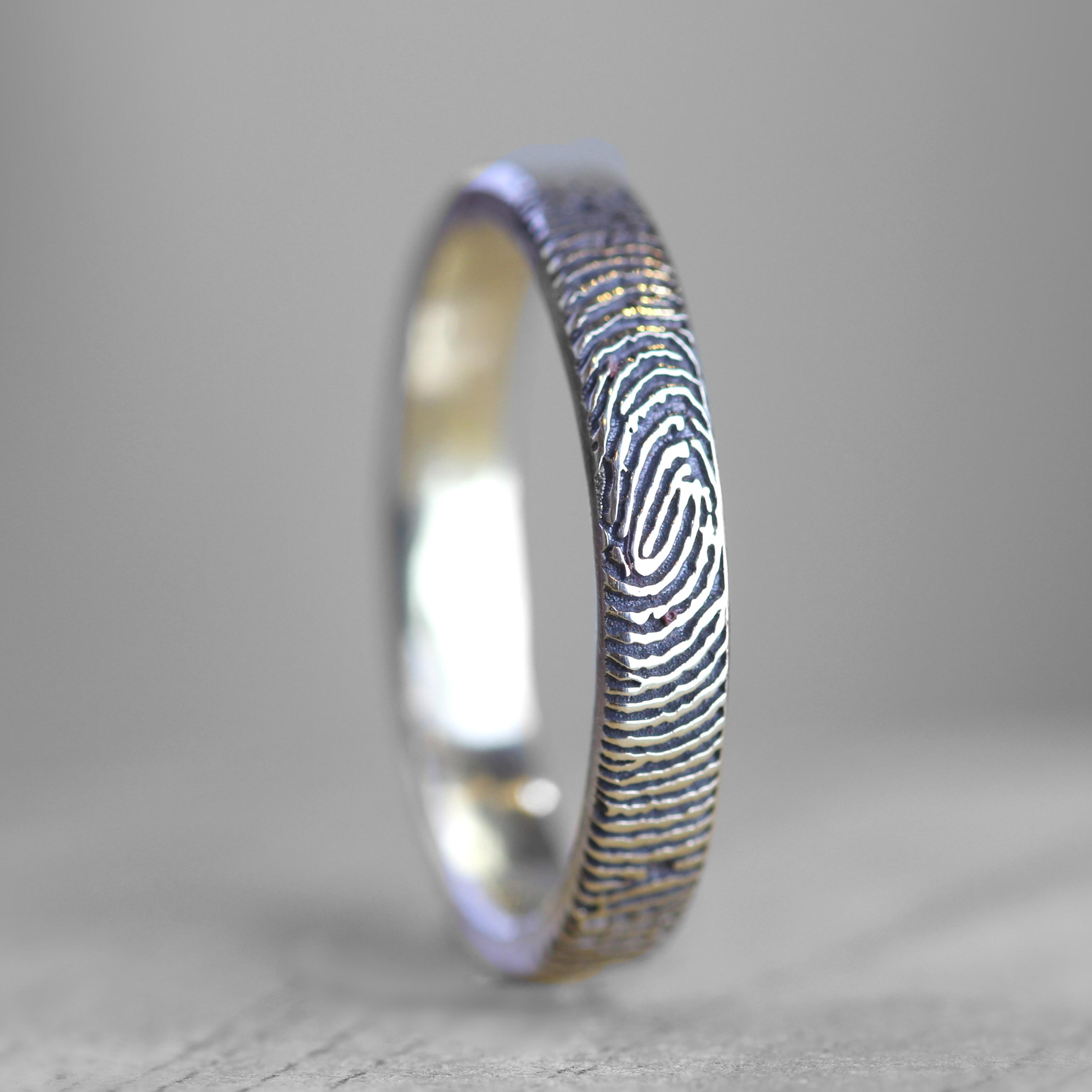 Slender Fingerprint Ring